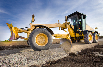 Location mini pelleteuse avec chauffeur : simplifiez vos travaux de terrassement